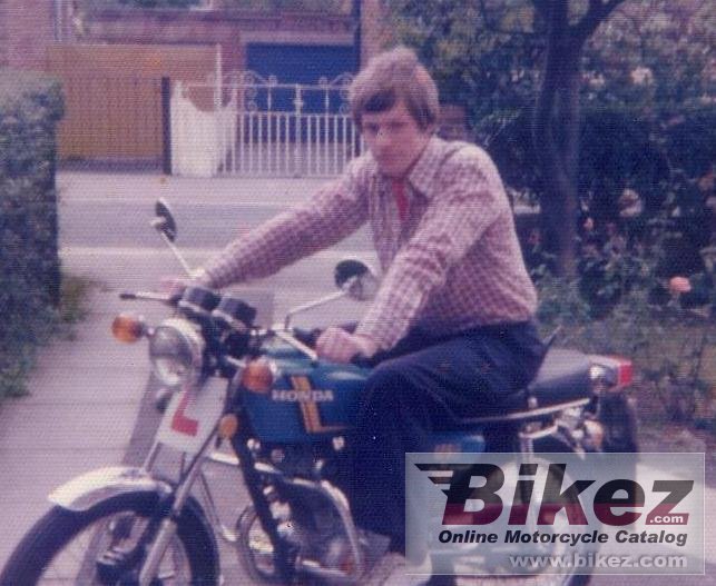 Big er UK 1977 cb 125 s (j) picture and wallpaper from Bikez.com